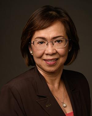 Tina Nguyen headshot