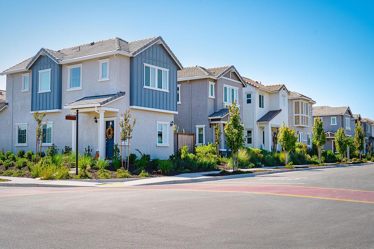 Buying a home choosing mortgage